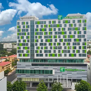 5* Hotel & Saigon Airport By Ihg